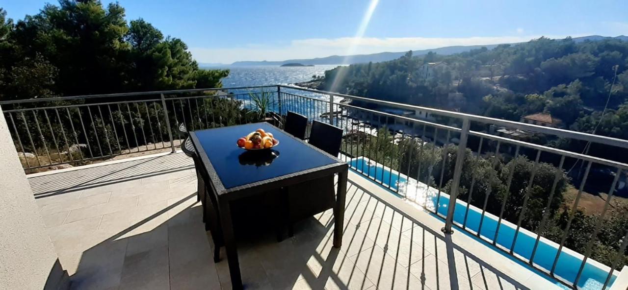 Holiday Hvar Vrbanj Экстерьер фото