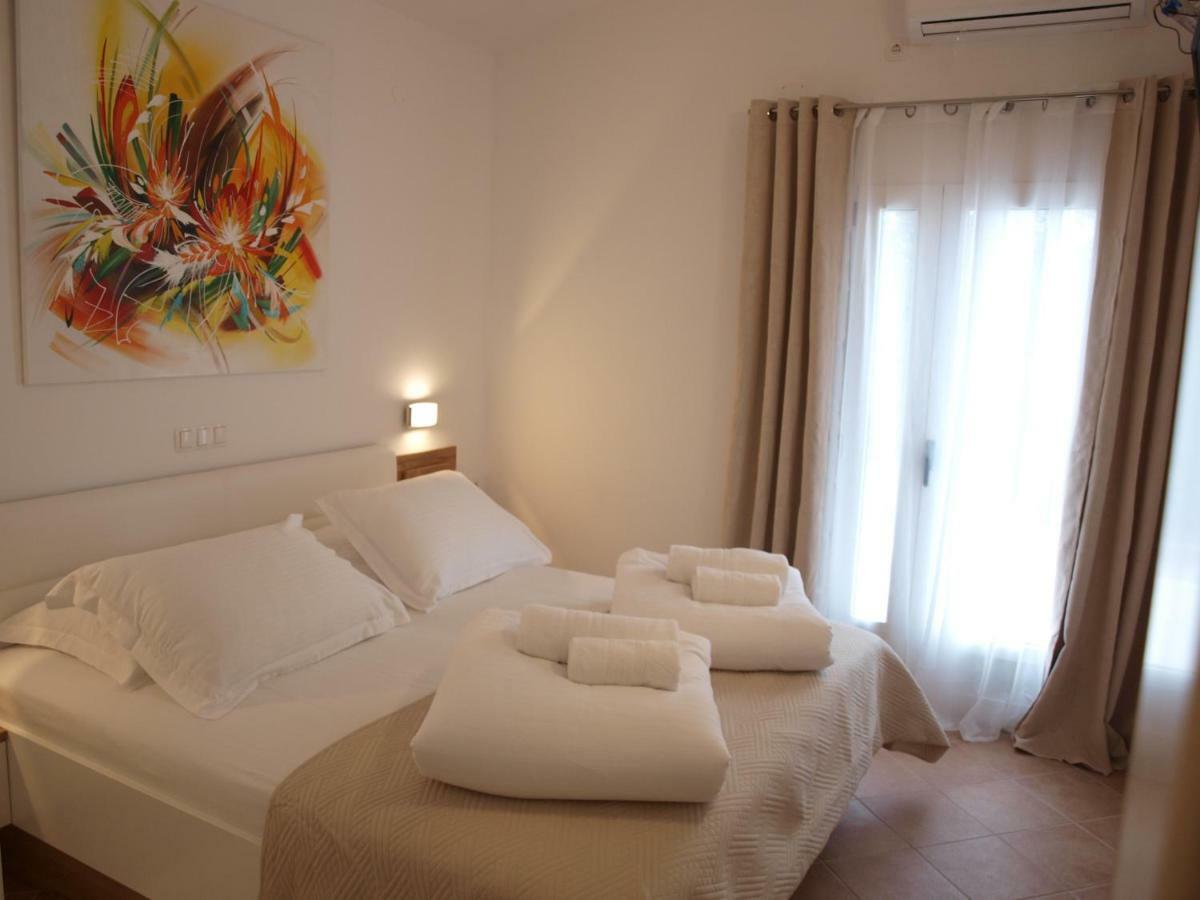 Holiday Hvar Vrbanj Экстерьер фото